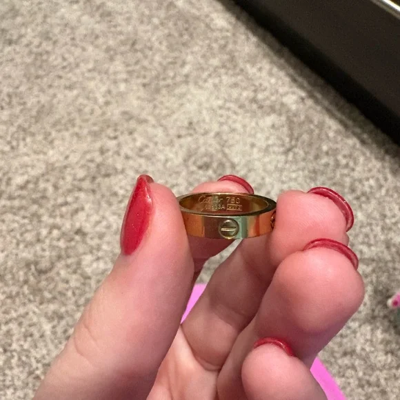 Gold Ring LOVE Size 6 - Picture 3 of 4